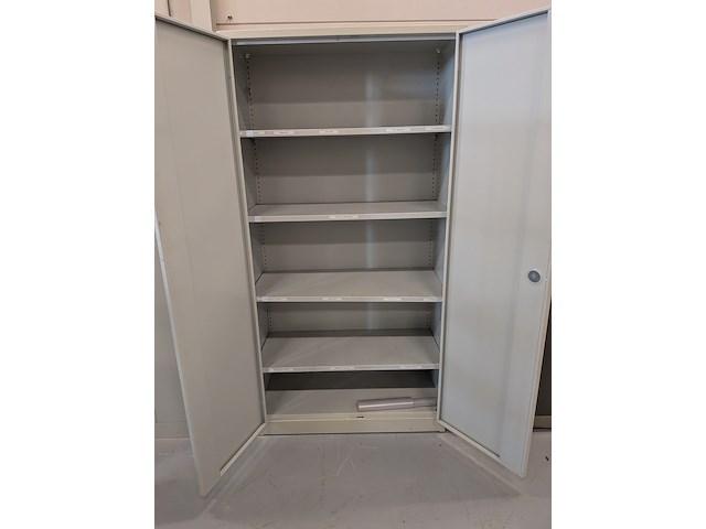 3x diverse kantoorkast - afbeelding 2 van  16