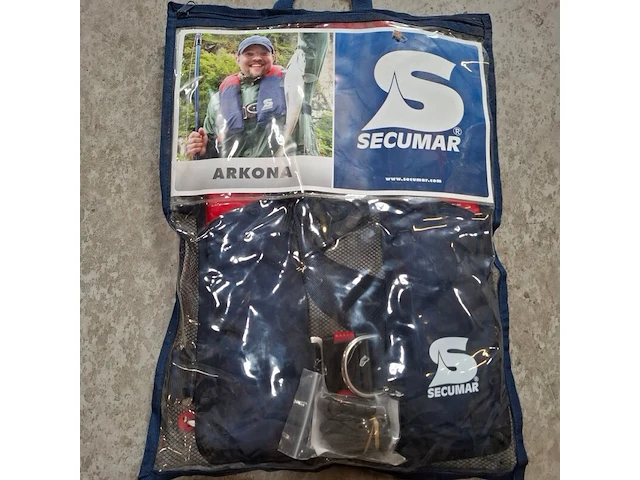 3x diverse reddingsvest secumar, 2x golf 150f, 1x arkona - afbeelding 5 van  6