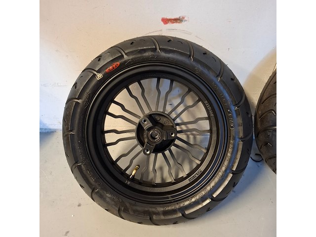 3x diverse scooterwiel - afbeelding 3 van  7