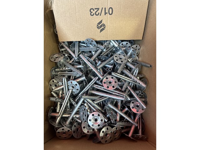 3x doos installatiemateriaal w.o. metaalplug - afbeelding 2 van  4