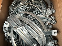 3x doos met installatiemateriaal met o.a. metalen pijpbeugels - afbeelding 3 van  5