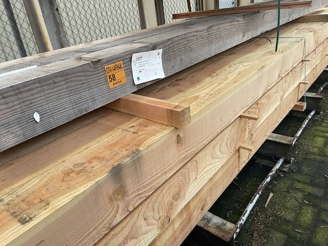3x douglas balken fijnbezaagd, 200x200mm, lengte 1/400cm, 2/500cm - afbeelding 4 van  4