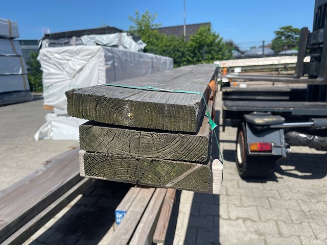 3x douglas planken fijnbezaagd, 40x200mm, lengte 500cm - afbeelding 3 van  3