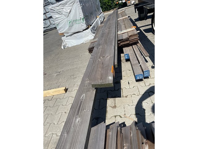 3x douglas planken fijnbezaagd, 45x195mm, lengte 600cm - afbeelding 1 van  2