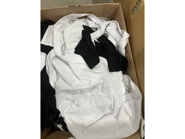 3x dozen kleding - afbeelding 3 van  8