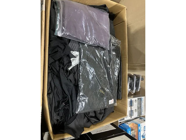 3x dozen kleding - afbeelding 6 van  8