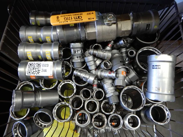 3x draadmand met megapress koppelingen, viega, megapress, grijs - afbeelding 3 van  5