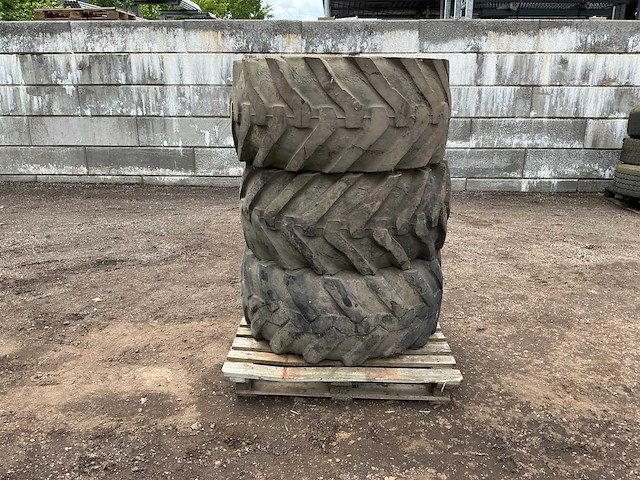 3x dunlop stabilarge 18 r19.5 band, wiel en velg - afbeelding 5 van  12