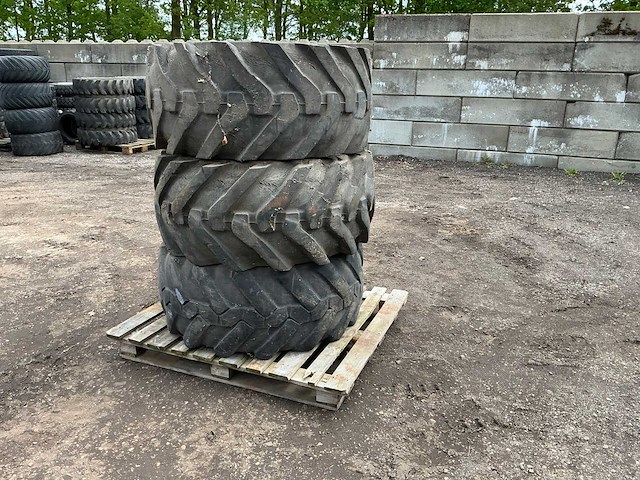 3x dunlop stabilarge 18 r19.5 band, wiel en velg - afbeelding 8 van  12