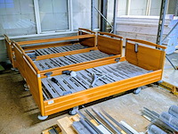 3x elektrisch verrijdbaar bed - afbeelding 1 van  8