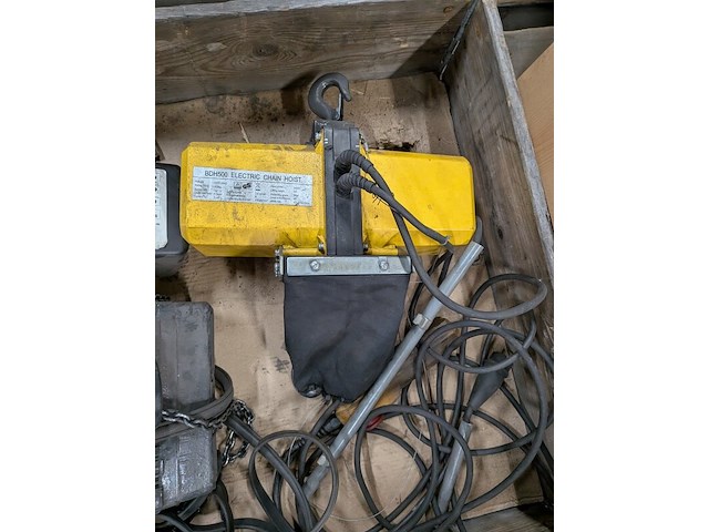 3x elektrische lierinrichting o.a. 2x kwint st05 - afbeelding 7 van  8