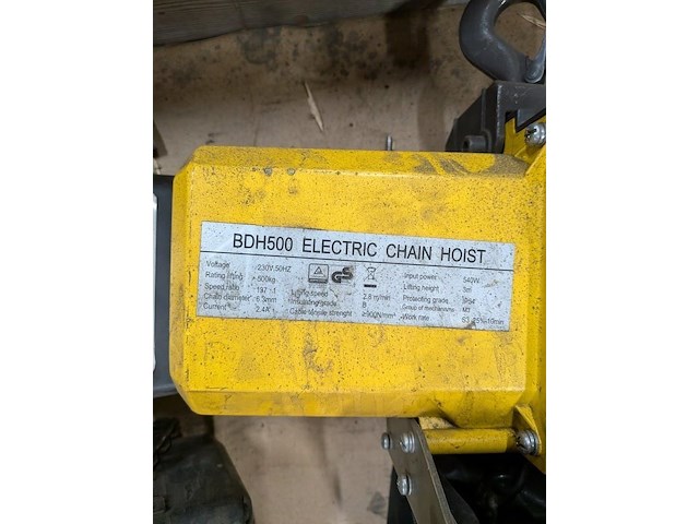 3x elektrische lierinrichting o.a. 2x kwint st05 - afbeelding 8 van  8