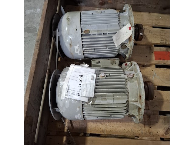 3x elektro motor en 1x behuizing - afbeelding 4 van  13