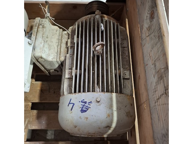 3x elektromotor - afbeelding 3 van  7