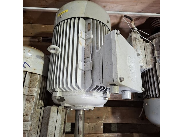 3x elektromotor - afbeelding 4 van  7