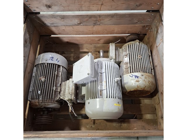 3x elektromotor - afbeelding 7 van  7