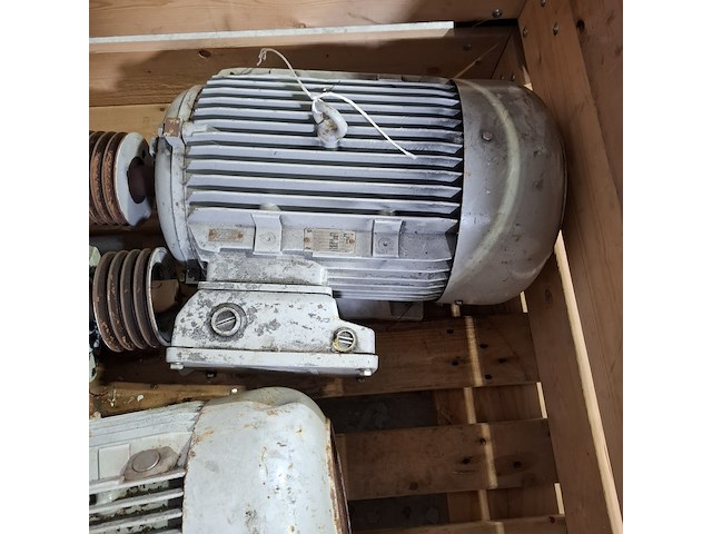 3x elektromotor - afbeelding 4 van  7