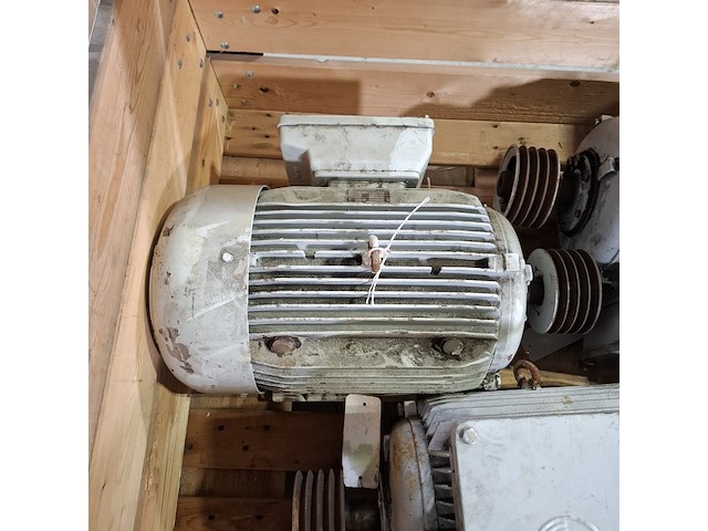 3x elektromotor - afbeelding 5 van  7