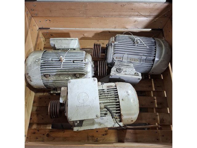 3x elektromotor - afbeelding 6 van  7