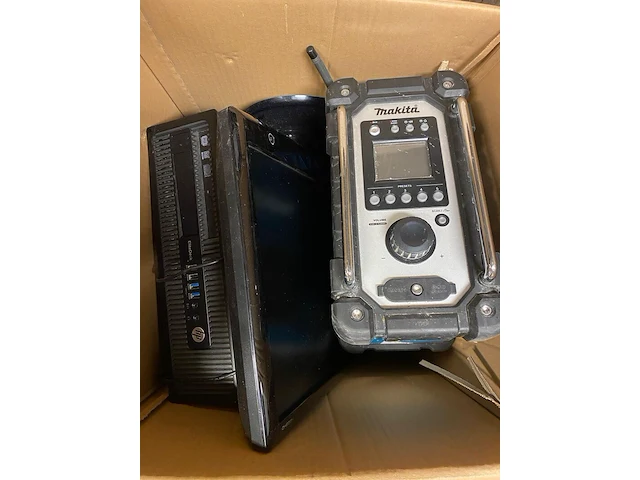 3x elektronica, makita, hp en acer - afbeelding 1 van  8