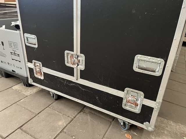 3x flightcase met tafel - afbeelding 3 van  5