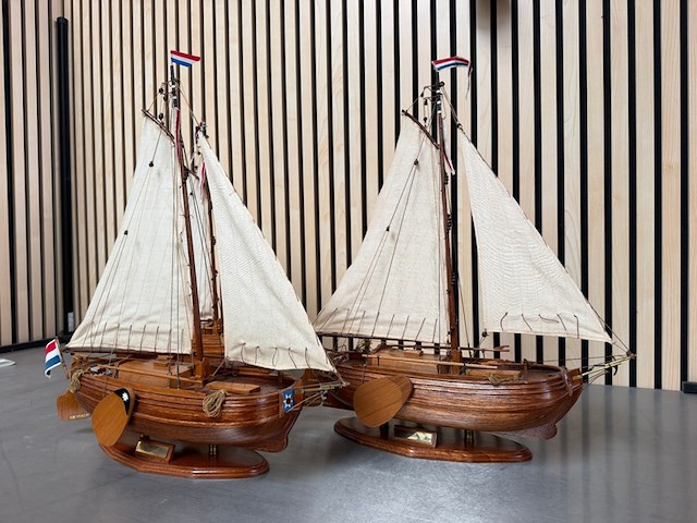 3x gedetailleerd houten scheepsmodel boeier - afbeelding 5 van  8
