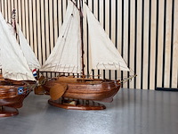 3x gedetailleerd houten scheepsmodel boeier - afbeelding 6 van  8