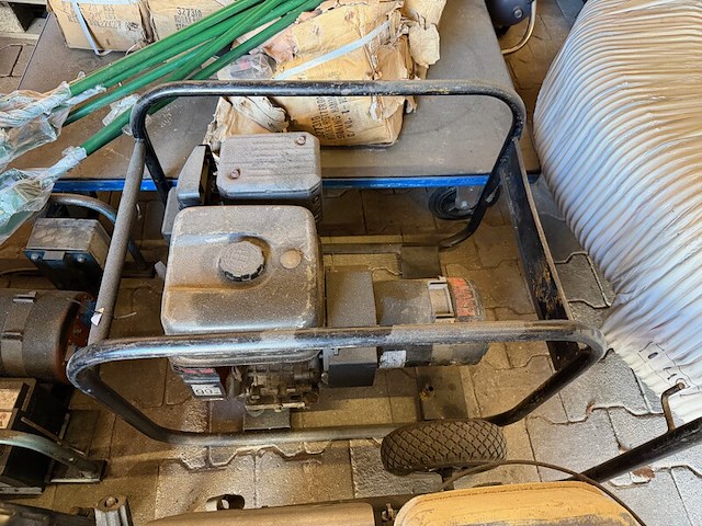 3x generator/aggregaat, o.a. vanguard - afbeelding 6 van  6