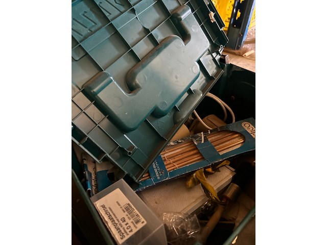 3x gereedschapskoffer met inhoud w.o. schuurmachine, w.o. bosch, makita - afbeelding 7 van  7