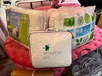 3x hoogwaardige dekbedden en beddengoed texels comfort, emperior silk, polydaun