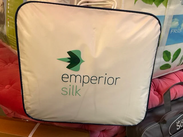 3x hoogwaardige dekbedden en beddengoed texels comfort, emperior silk, polydaun - afbeelding 2 van  5