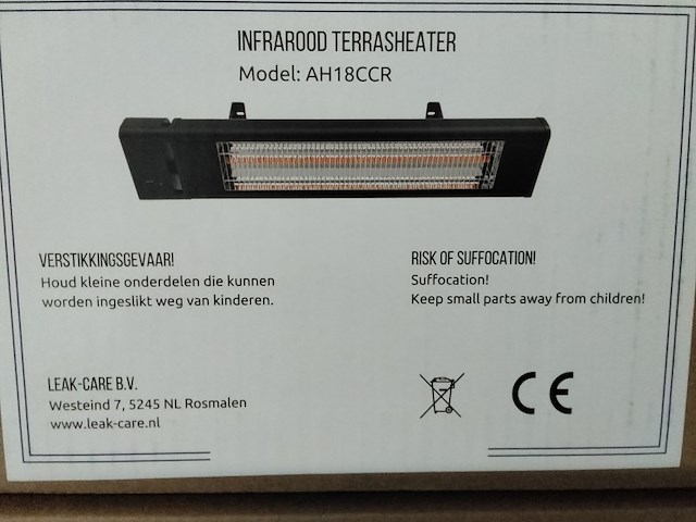 3x infrarood heaters, 1800 watt - afbeelding 1 van  3