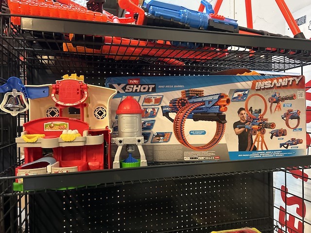 3x inhoud stelling speelgoed w.o. airo, cars, vtech, keuco - afbeelding 19 van  21