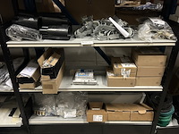 3x inhoud stellingvak diversen w.o. verlichting w.o. philips, siemens - afbeelding 3 van  20