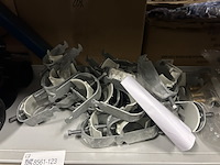 3x inhoud stellingvak diversen w.o. verlichting w.o. philips, siemens - afbeelding 5 van  20