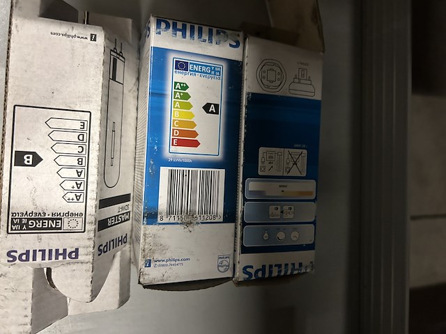 3x inhoud stellingvak diversen w.o. verlichting w.o. philips, siemens - afbeelding 13 van  20