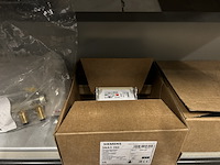 3x inhoud stellingvak diversen w.o. verlichting w.o. philips, siemens - afbeelding 18 van  20