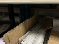 3x inhoud stellingvak diversen w.o. verlichting w.o. philips, siemens - afbeelding 19 van  20