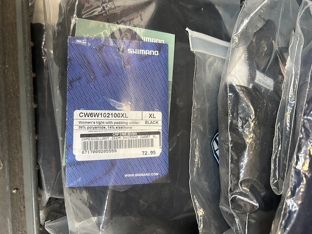 3x inhoud stellingvak fietskleding, wielerkleding, w.o. bbb, shimano - afbeelding 9 van  10