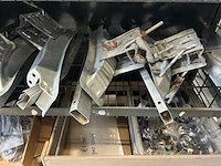 3x inhoud stellingvak w.o. installatiematerialen w.o. lionelo - afbeelding 8 van  10