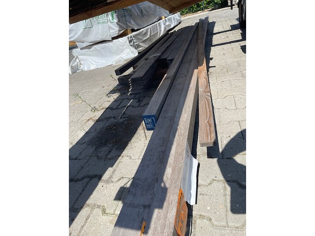 3x iroko balken geschaafd gevingerlast gelamineerd, 72x96mm, lengte 1/455cm, 2/590cm - afbeelding 1 van  3