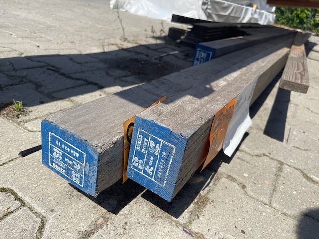 3x iroko balken geschaafd gevingerlast gelamineerd, 72x96mm, lengte 1/455cm, 2/590cm - afbeelding 3 van  3