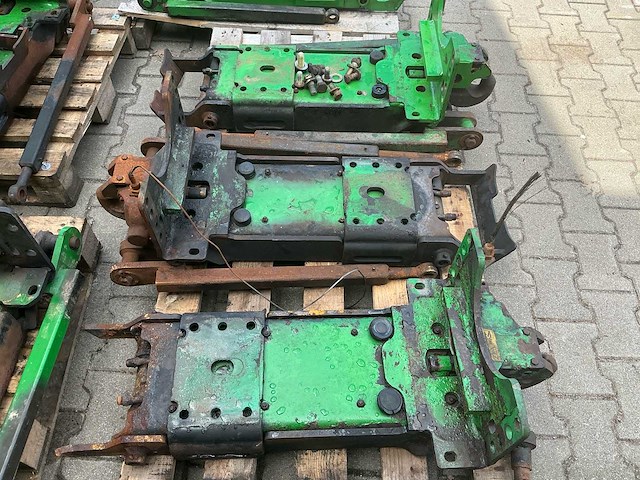 3x john deere 6000-serie pick-up hitch / ondertrekhaken - afbeelding 2 van  7
