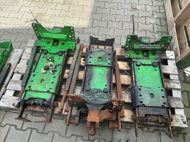 3x john deere 6000-serie pick-up hitch / ondertrekhaken - afbeelding 3 van  7