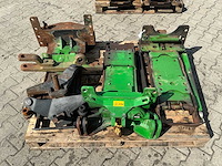 3x john deere pick-up hitch / ondertrekhaken – 7230r, 6215r & 6000-serie - afbeelding 1 van  9