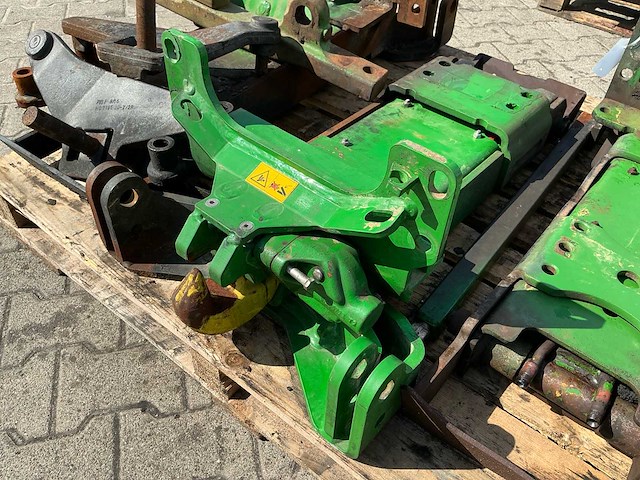 3x john deere pick-up hitch / ondertrekhaken – 7230r, 6215r & 6000-serie - afbeelding 6 van  9