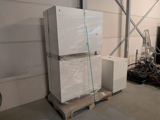 3x kast - afbeelding 1 van  8