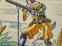 3x keramische wandtegels , delfts/makkum-stijl met soldaten en ruiter - afbeelding 4 van  7