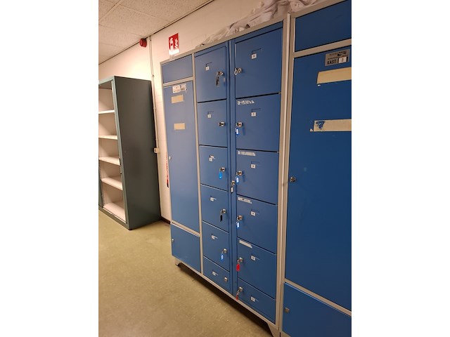 3x kledinglocker - afbeelding 4 van  7