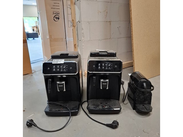 3x koffiemachine 2x philips en 1x magimix - afbeelding 1 van  7
